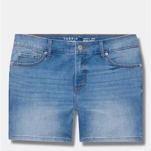 Torrid shorts size 18 NWT
